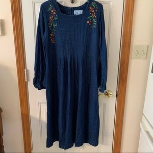 Cottage Core Denim Vintage Dress w shoulder embroider size 12P